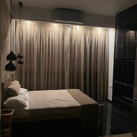 Flat In Athens Next To Metro St! Atenas Exterior foto