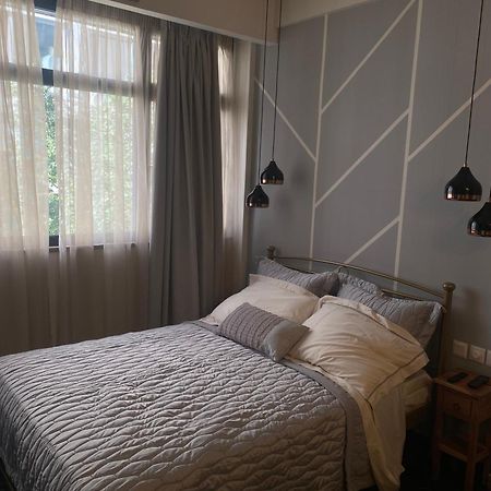 Flat In Athens Next To Metro St! Atenas Exterior foto